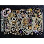 Collection of Vintage Costume Jewellery, comprising brooches, pearls, bangles, beads, diamonte