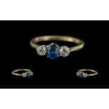 18ct Gold Attractive 3 Stone Sapphire and Diamond Set Ring. Marked 18ct to Shank. Cornflower Blue