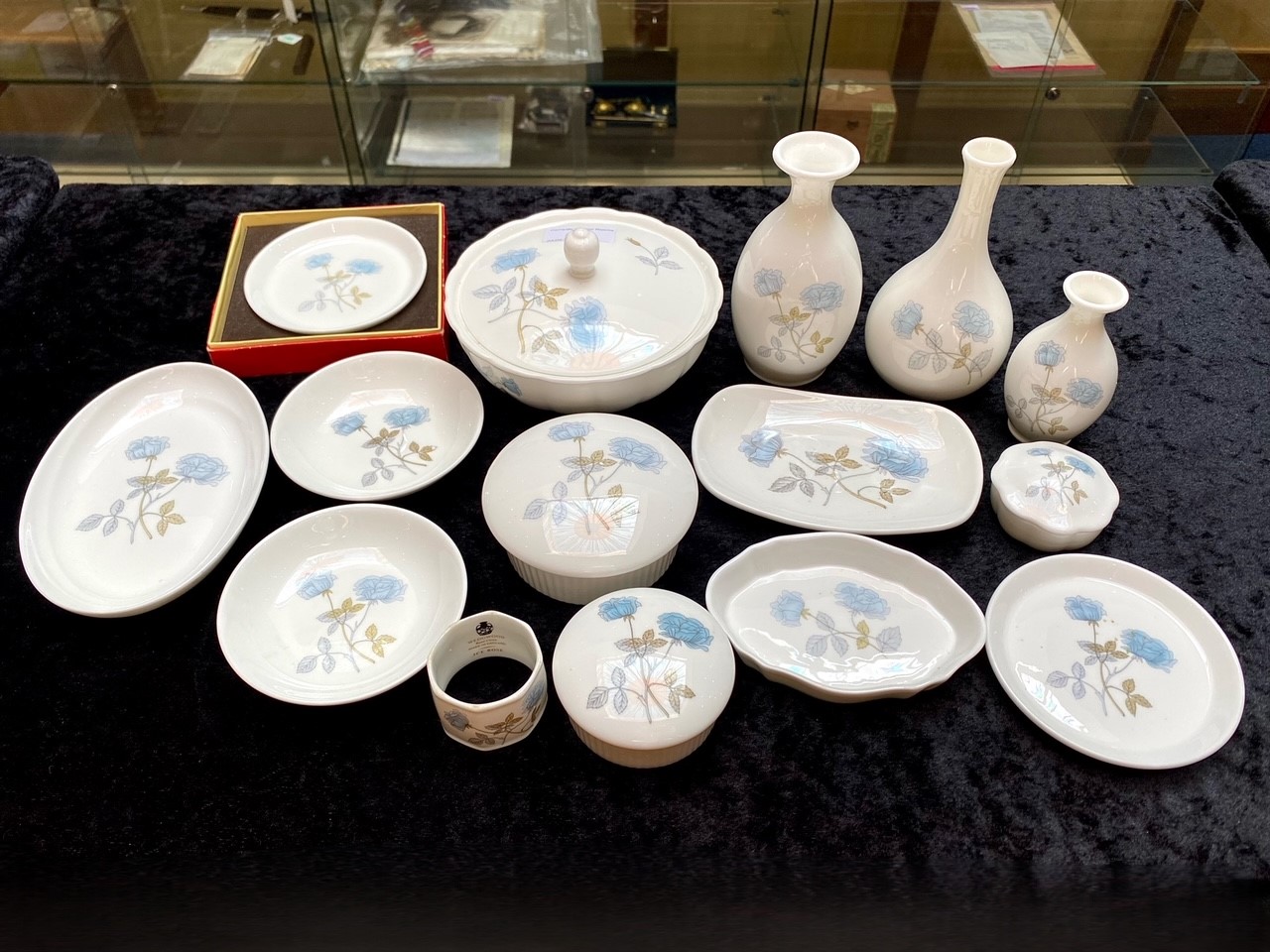 Wedgwood 'Ice Rose' Dressing Table Set, comprising pin dishes, bud vases, lidded powder bowl, lidded