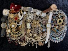 Collection of Vintage Costume Jewellery, comprising brooches, pearls, bangles, beads, brooches,