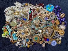 A Collection of Assorted Costume Jewellery to include various beads and brooches etc