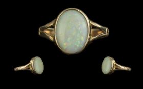 Early 20th Century Attractive Single Stone Opal Set Ring - Set In A 9ct Gold Shank. Hallmark Chester