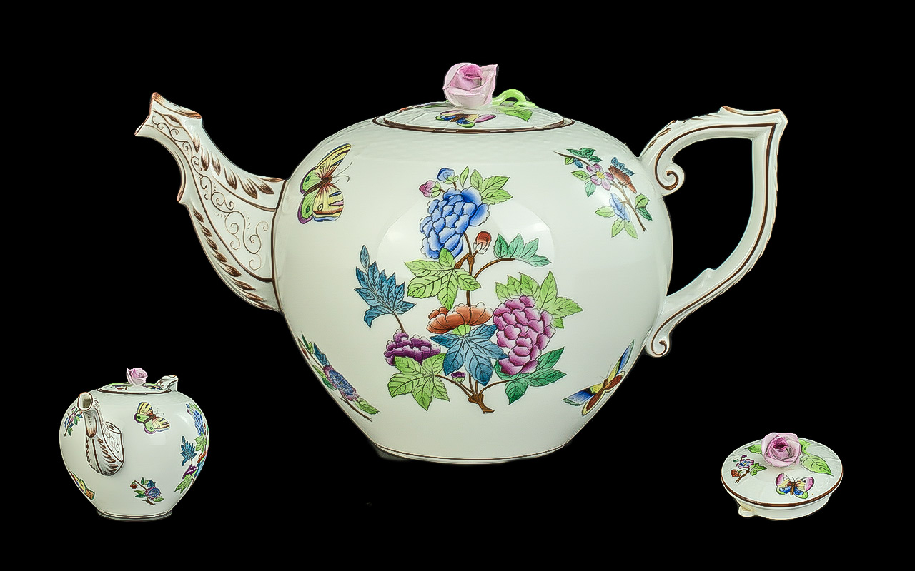 Herend Hungarian Superb Handpainted Porcelain Large Tea Pot - 'Queen Victoria' Pattern. Herend Stamp