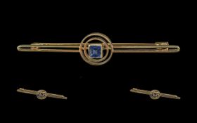 Victorian 15ct Gold Bar Brooch, set with a square blue Topaz, measures 2.25'' length, weight 3.3