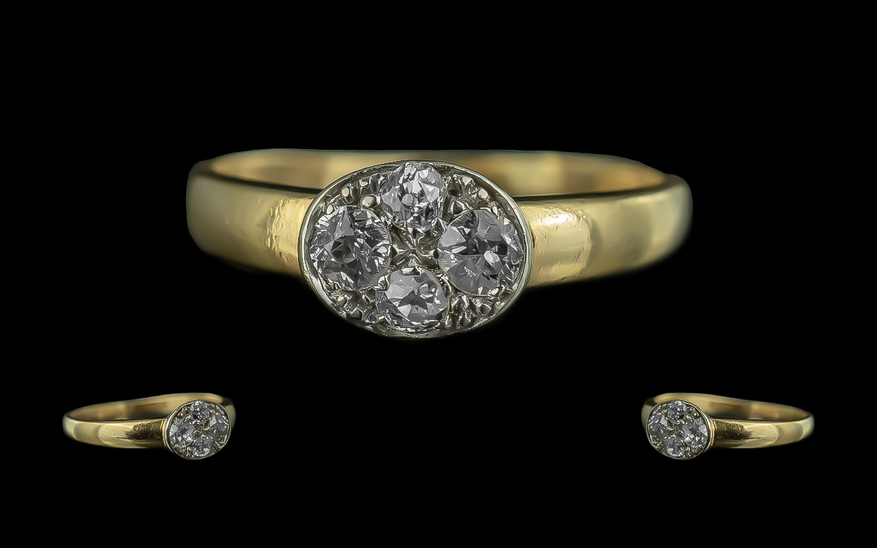 18ct Gold Attractive Diamond Set Cluster Ring - Marked 750 (18ct) To Interior Of Shank. The Old