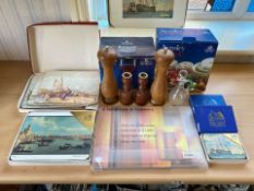 Box of Collectibles, including Aynsley dishes and Raffaello glasses, boxed sets of Kelsey table mats