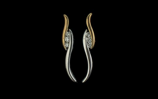 9ct Gold Two Tone Yellow & White Gold Earrings, each set with three round cut diamonds. Weight 2.