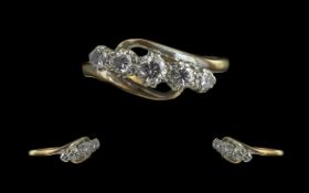 Ladies 18ct Gold and Platinum 5 Stone Diamond Set Ring. Marked 18ct and Platinum to Interior of