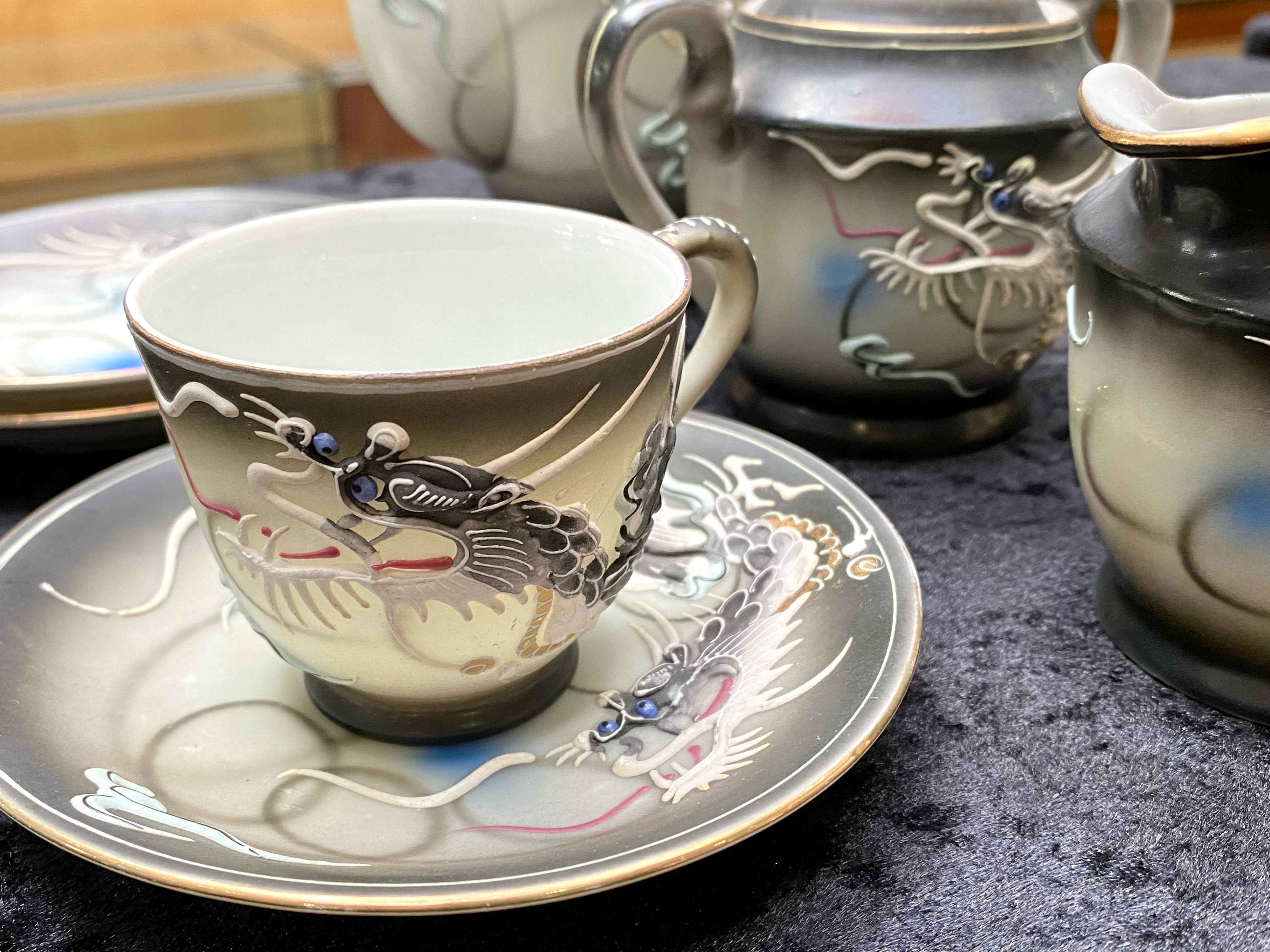 Small Chinese Tea Set, comprising a teapot, milk jug, lidded sugar bowl, two cups and six saucers. - Image 2 of 3