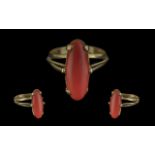 18ct Gold Attractive Single Stone Coral