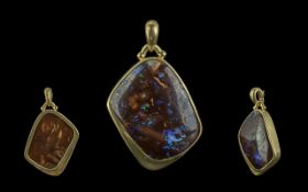 18ct Yellow Gold Superb Quality Natural Wood Opal Set Pendant - The Gold Mount Marked 18ct (750)