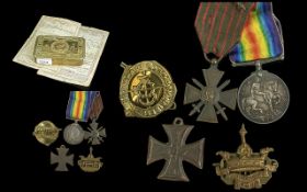 WW1 Interest To Include a 1914 Christmas Tin, Character & Discharge Certificates, Cap Badge,