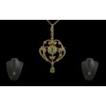 Antique Period - Attractive 15ct Gold Peridot and Seed Pearl Open-Worked Pendant Brooch,