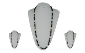 A Fine Quality Ladies - Elegant Cultured Pearl Necklace Set with 18ct Gold Spacers, Pleasing