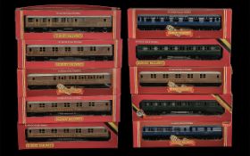 Hornby Railways 00 Gauge Model Coaches ( 10 ) In Total.