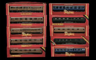Hornby Railways 00 Gauge Model Coaches ( 10 ) In Total.