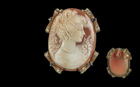 A Fine Quality 18ct Gold and Diamond / Sapphire Mount Set Shell Cameo Brooch - Pendant. Marked 750