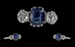 Ladies 18ct White Gold Excellent Quality Three Stone Diamond and Sapphire Set Ring, circa 1910,