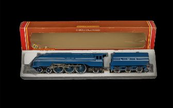 Hornby Railways 00 Gauge Scale Model Locomotive, R834.