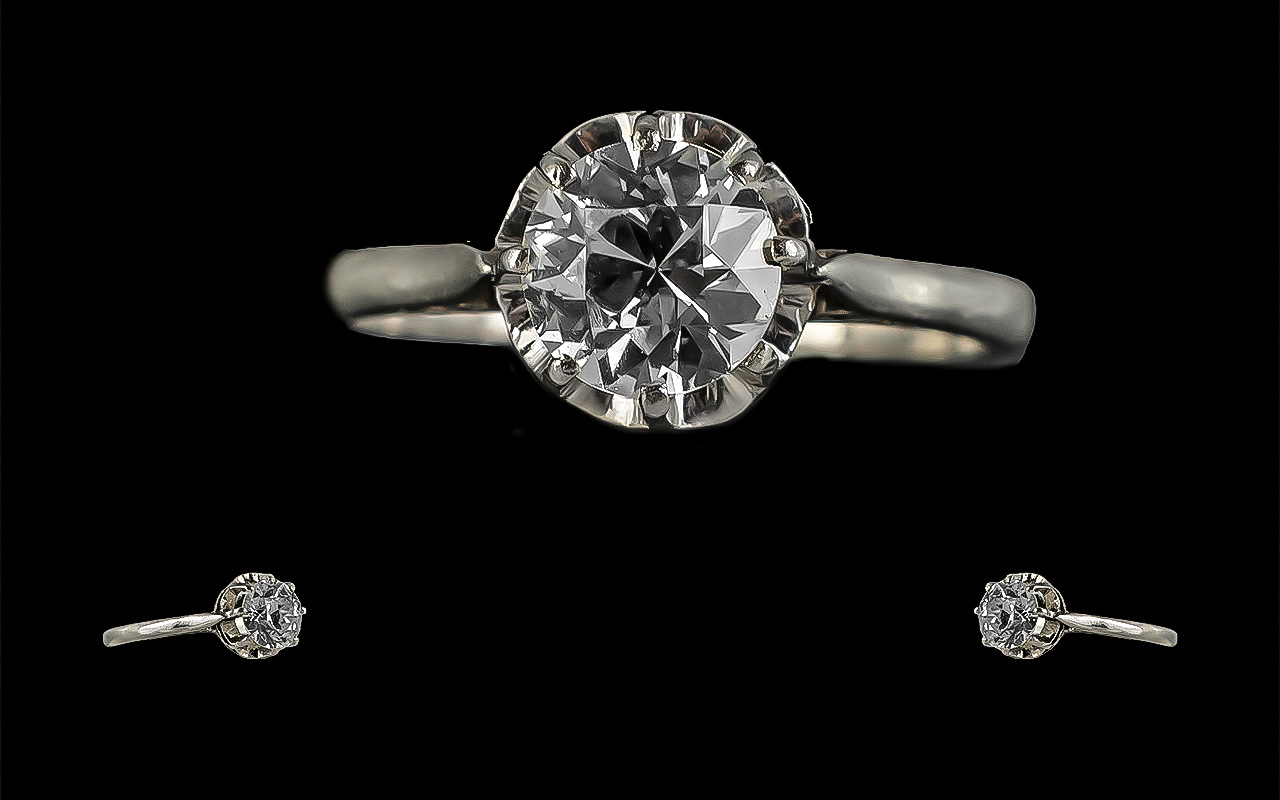 Ladies - Excellent Quality 18ct White Gold Single Stone Diamond Set Ring.