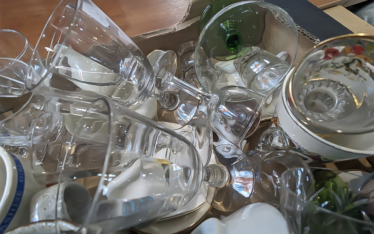 Box of Assorted Pottery, including commemorative ware, glass ware, crested ware, cranberry glass, - Image 4 of 4