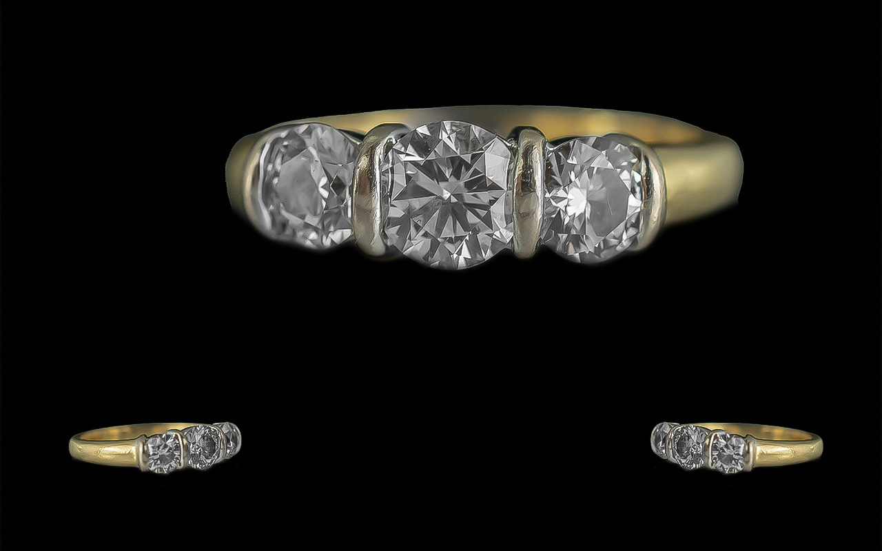 18ct Gold Attractive 3 Stone Diamond Set - Image 2 of 2
