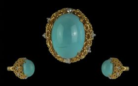 14ct Gold - Impressive Statement Dress Ring, Set with Large Turquoise Stone to Centre of Superb