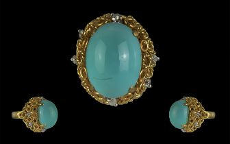 14ct Gold - Impressive Statement Dress Ring, Set with Large Turquoise Stone to Centre of Superb