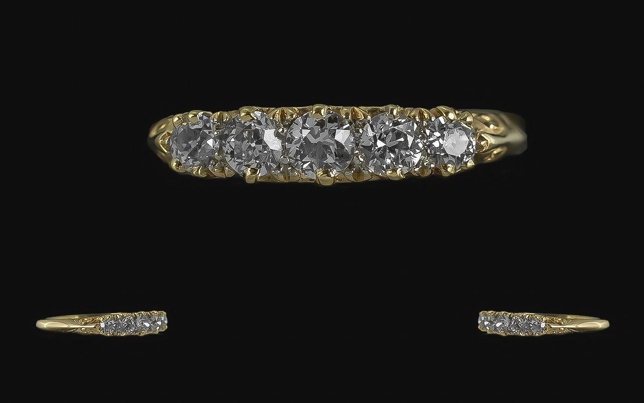 Antique Period 18ct Gold - Attractive 5 Stone Diamond Set Ring. Marked 18ct to Shank. The Five Old