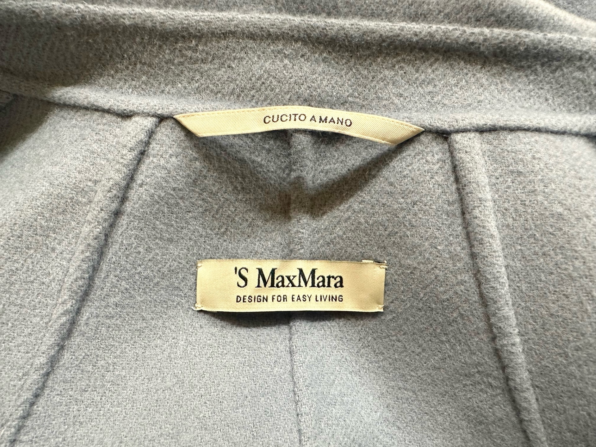 Max Mara Ladies Wrap Coat, pale blue, tie belt, pure new wool, Size 2 (small). In original box. - Image 3 of 5