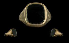 Gents 9ct Gold Single Stone Black Onyx Set Ring. Full Hallmark to Interior of Shank. Ring Size V -