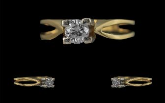 18ct Gold - Excellent Quality Single Stone Diamond Set Contemporary Ring, Marked 18ct to Shank.