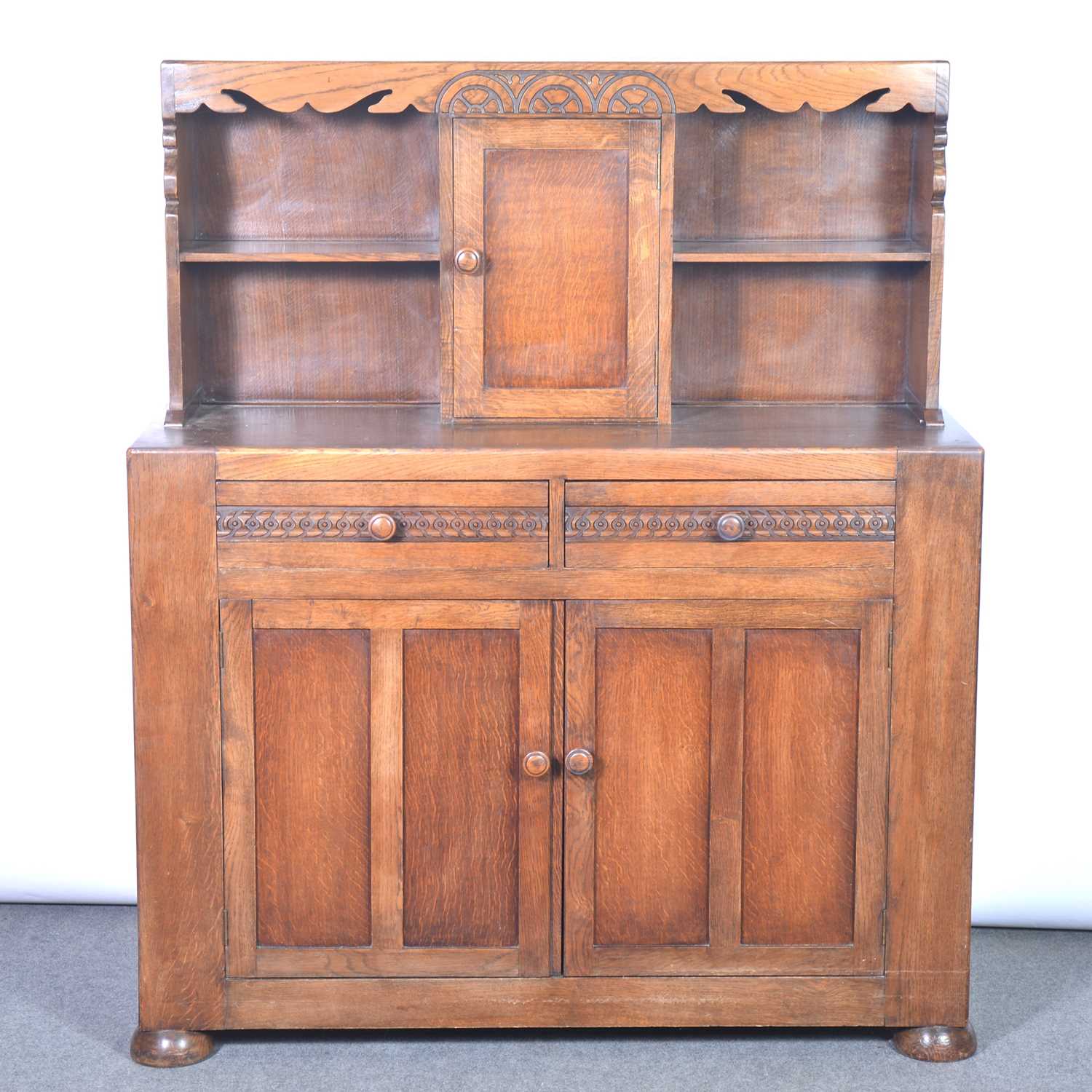 English oak veneered dresser