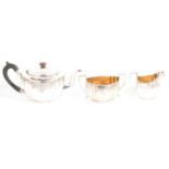 Edwardian silver three piece teaset, London 1908/1910