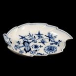 Meissen leaf-shaped porcelain dish, Blue Onion pattern