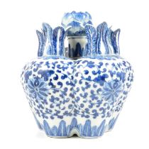 Chinese porcelain blue and white tulip or bulb vase, 19th century