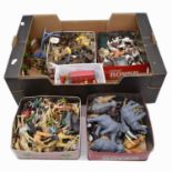 One tray of loose farm and zoo animal figures, various makers including Britains