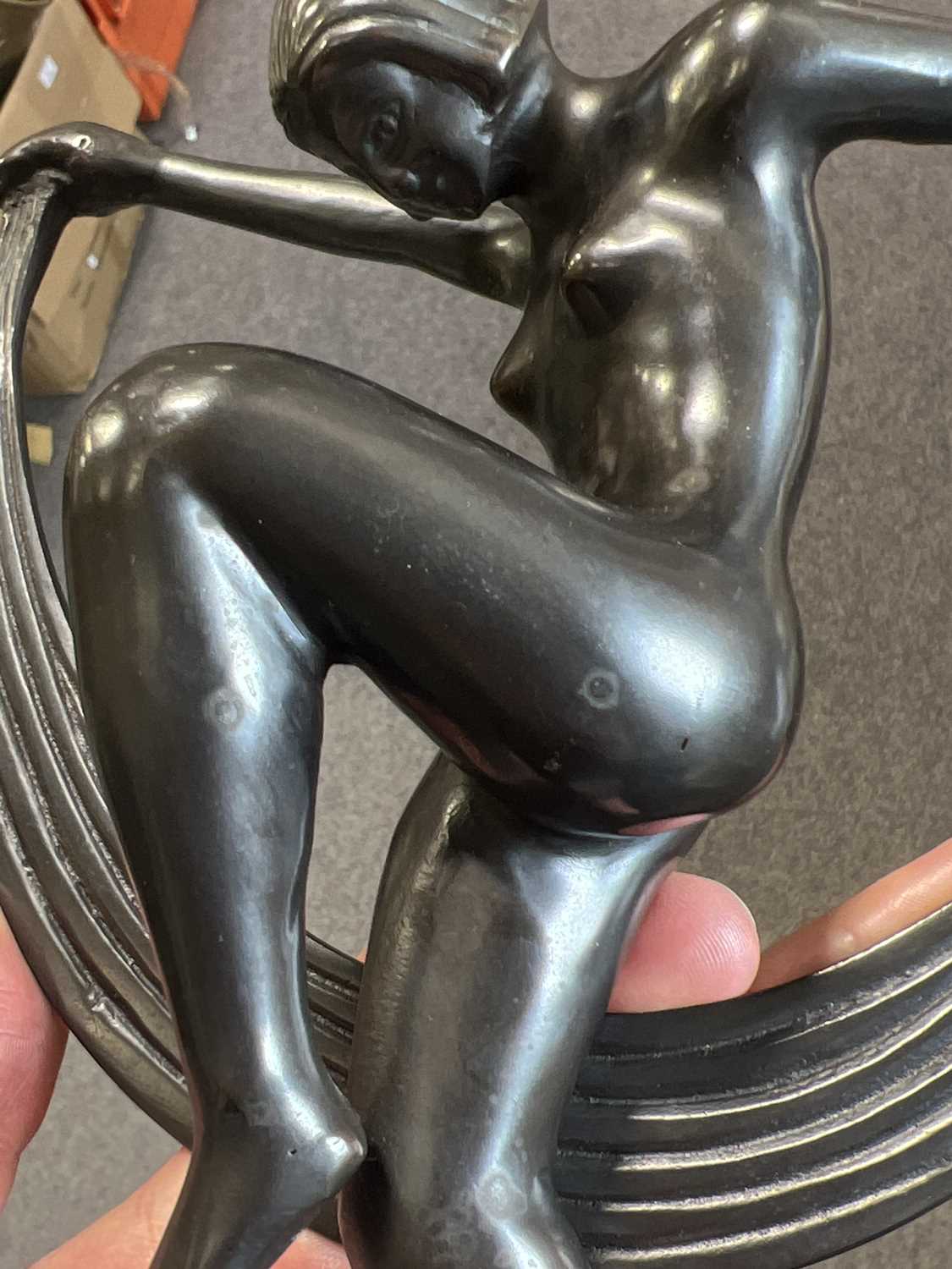 Modern bronzed metal figure of an Art Deco dancer, - Image 2 of 7