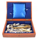 Small quantity of silver cutlery, silver plated cutlery,