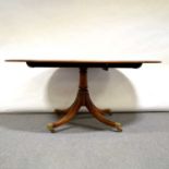 Regency style mahogany pedestal dining table,