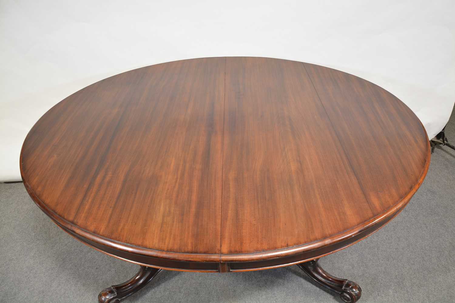 Victorian mahogany extending dining table, oval top with moulded edge, 156x121cm, one 53cm leaf, - Image 2 of 2