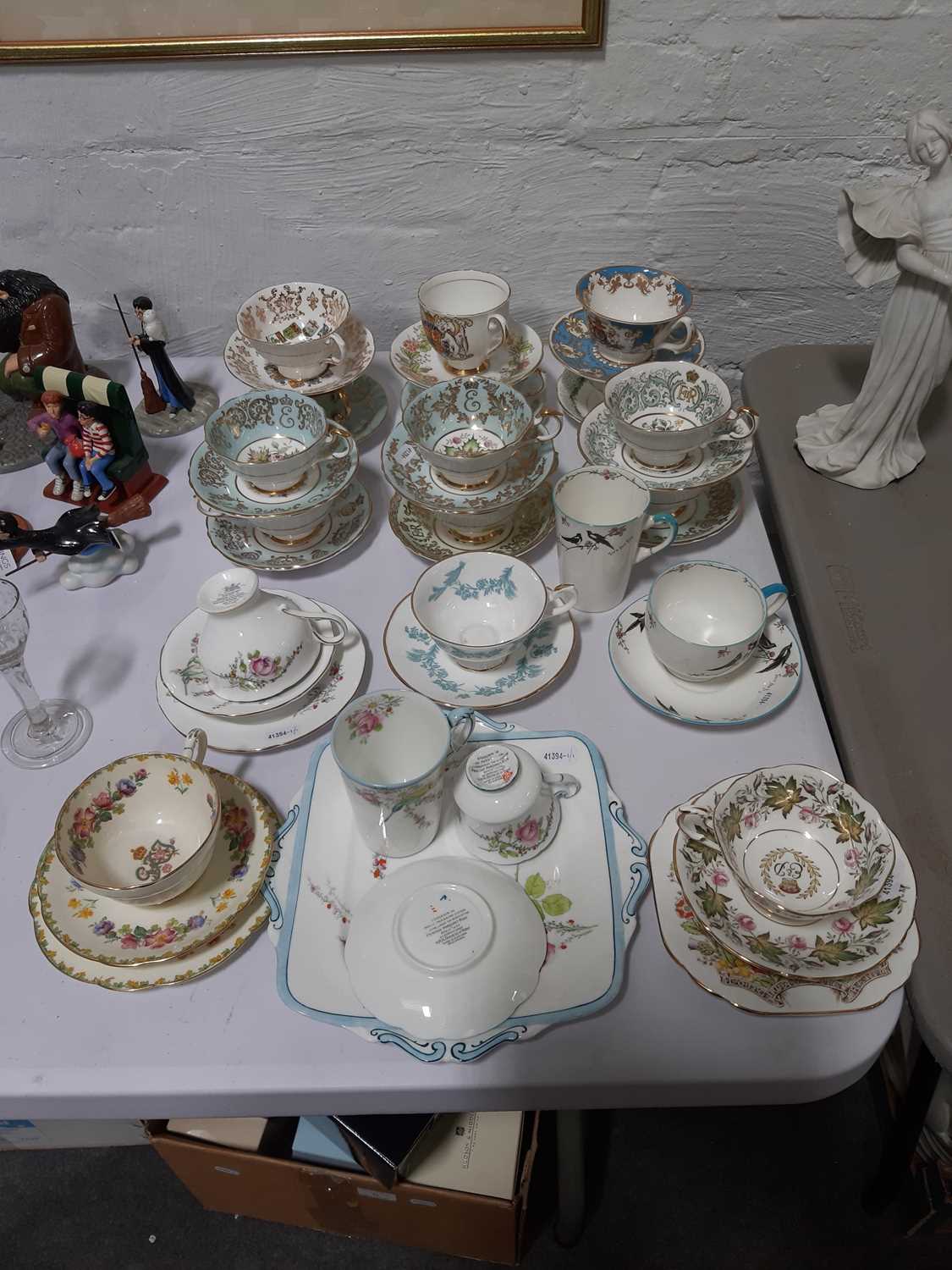 Collection of Royal commemorative Paragon teacups and saucers - Image 2 of 2