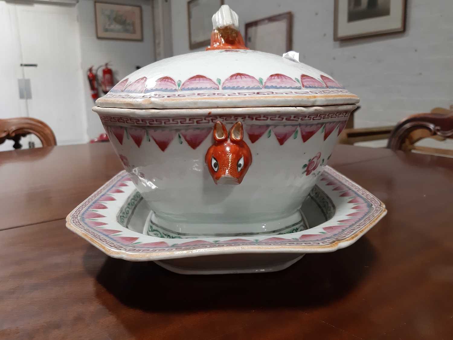 Chinese famille rose tureen on stand - Image 4 of 13