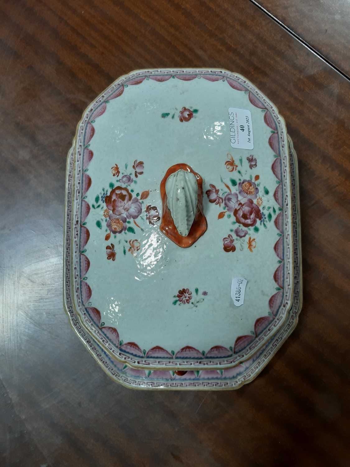 Chinese famille rose tureen on stand - Image 7 of 13