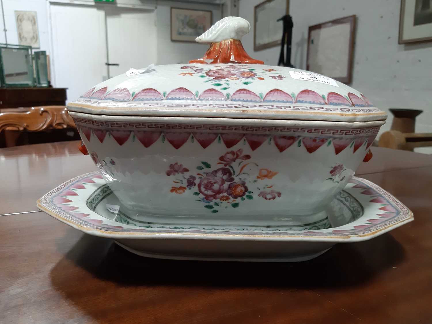 Chinese famille rose tureen on stand - Image 3 of 13