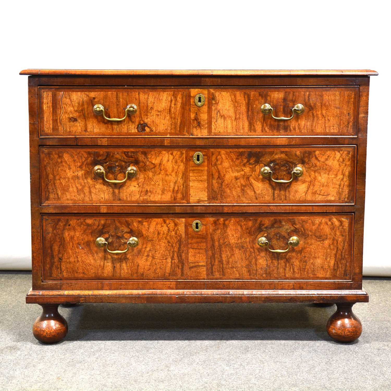Early 18th century walnut chest of drawers,