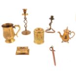 Small collection of brasswares.