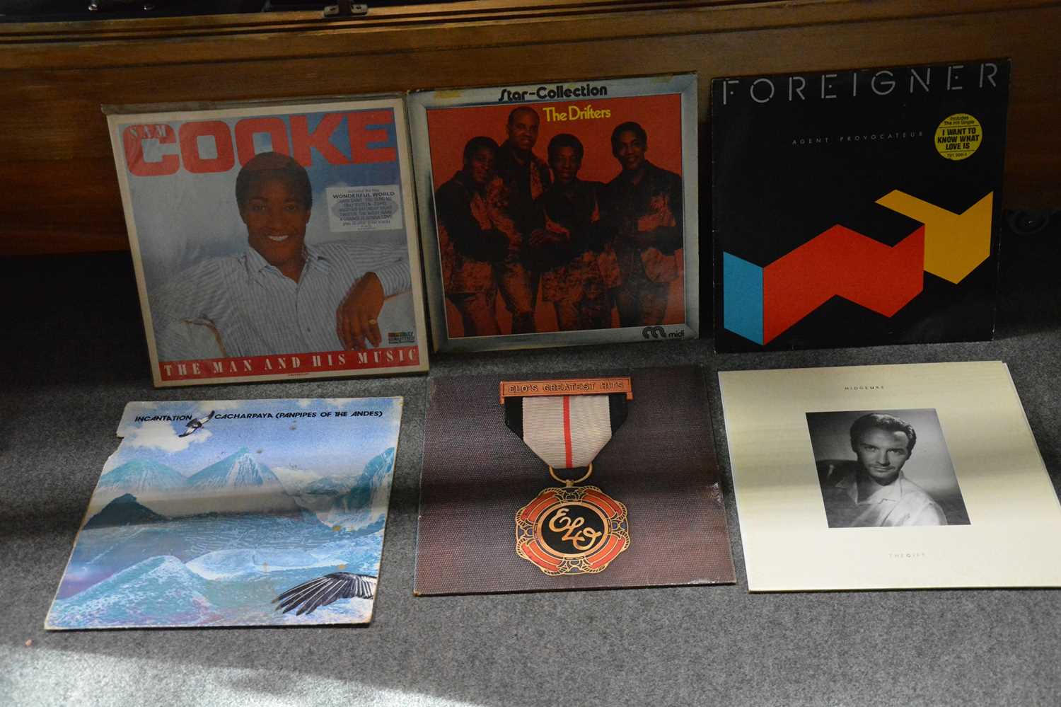 A box of records and 78's - Image 9 of 9