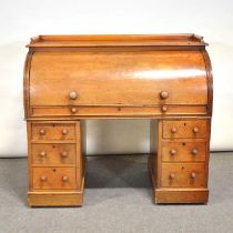 Victorian mahogany cylinder front bureau,