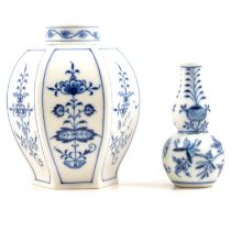 Meissen porcelain caddy and a small gourd vase